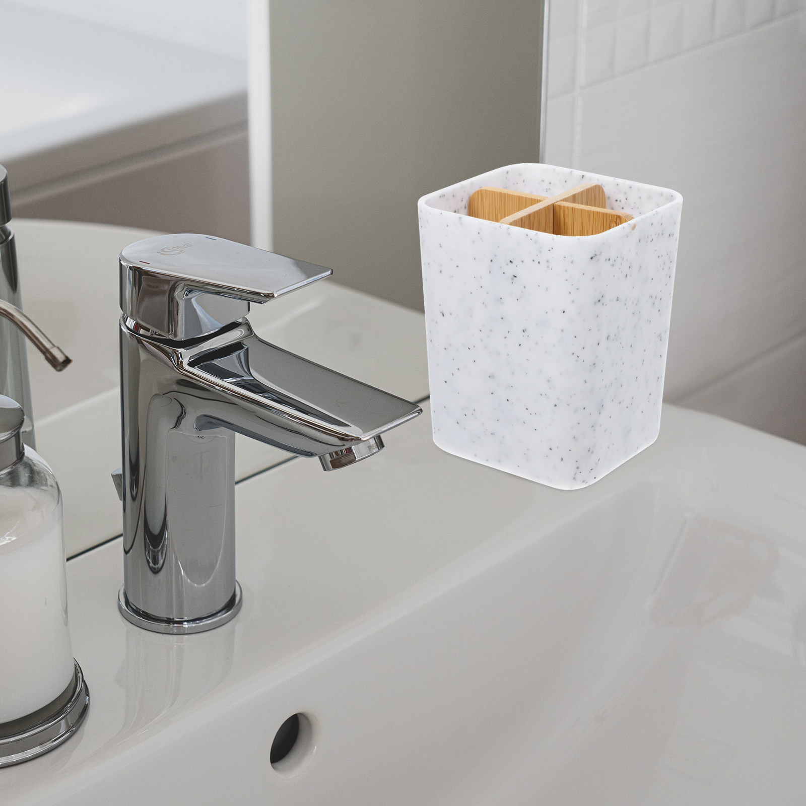Portaspazzolini in Marmo a 4 S - Home Bathroom Design Simple recensione e prezzo